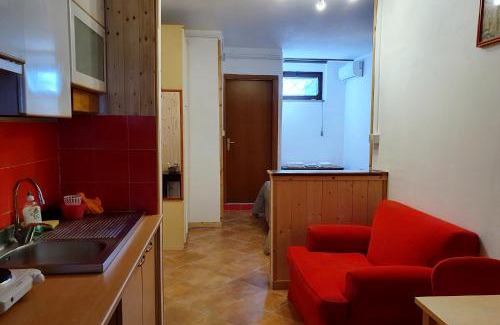 Lake Bracciano Apartment | Confortevole monolocale in villa