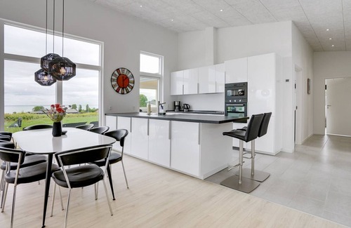 Sjølund House | "Constantin" - 500m from the sea by Interhome