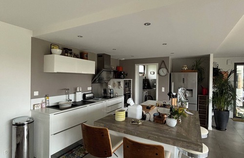 Saint-Jean-de-la-Riviere House | Contemporary house