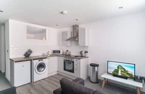 Blackburn Apartment | Contemporary 1BED Apartment in Central Blackburn