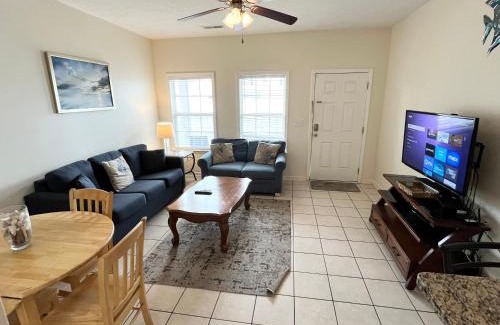 Myrtle Beach House | Contemporary 2-BR cottage, 2 Blocks to Beach