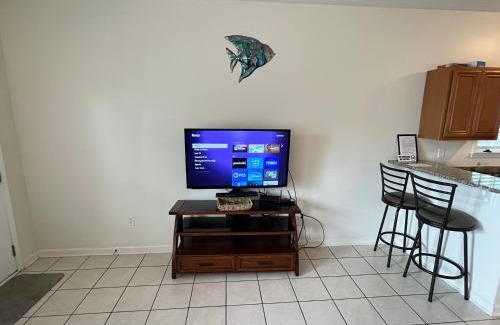 Myrtle Beach House | Contemporary 2-BR cottage, 2 Blocks to Beach