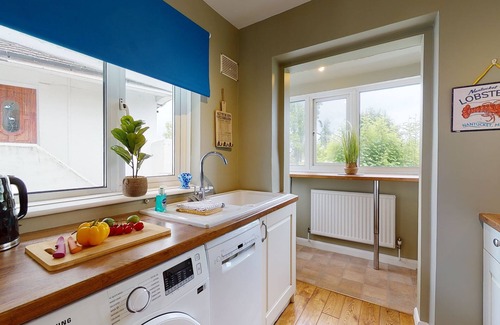 Maidstone Apartment | Contemporary 2 Bed Apartment With Private Garden