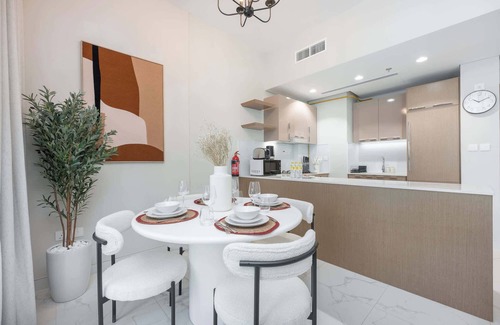 Dubai Apartment | Contemporary 2BR in Azizi Greenfield - Meydan!