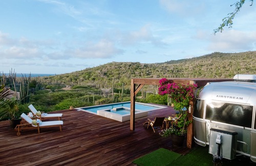 Matividiri House | Contemporary Airstream With Private Pool & Stunning Ocean And Nature Views