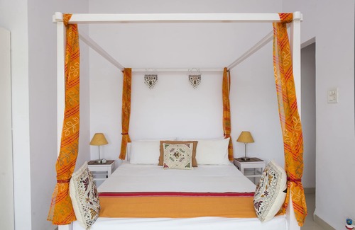 Benaulim Apartment | Contemporary apartment, great views, pool, WIFI, parking near fabulous beach