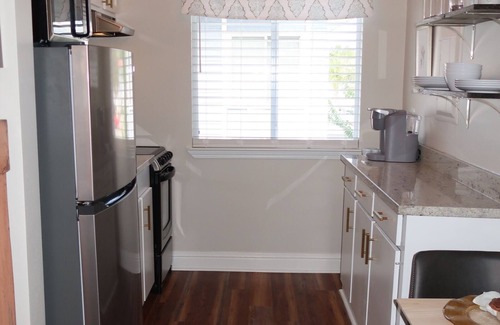 Biloxi Apartment | Contemporary Biloxi Condo for 2 - Oak Shores