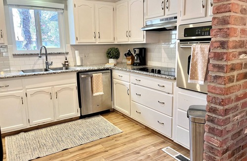 Raisin House | Contemporary California Living NE Fresno