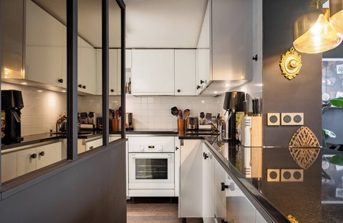 Champs-Elysees Apartment | Contemporary Excellence, by Veeve