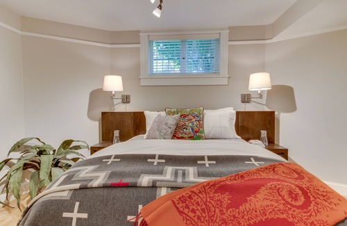 Uptown Apartment | Contemporary home complete w/ patio, WiFi, & full kitchen