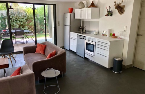 Eygalieres House | Contemporary house in the village of Eygalières, air-conditioned, private pool