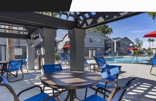 North Mountain Apartment | Contemporary large 1BR, in unit Washer/Dryer, FREE parking with all amenities!