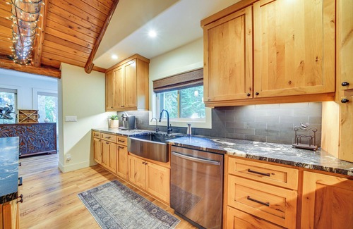 Cle Elum Cabin | Contemporary Log Cabin Near Cle Elum Lake!