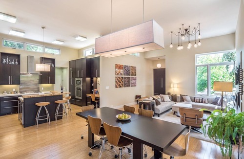 Palo Alto House | Contemporary Palo Alto Home Convenient to Silicon Valley