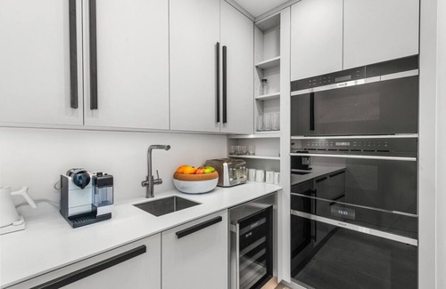 Brush Creek Village House | Contemporary Snowmass retreat with incredible outdoor Spa & panoramic views!