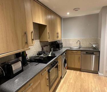 West Wick Apartment | Contemporary, Stylish Apartment in Weston