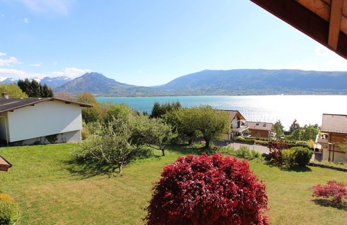 Veyrier-du-Lac House | Contemporary villa with 180 ° lake view