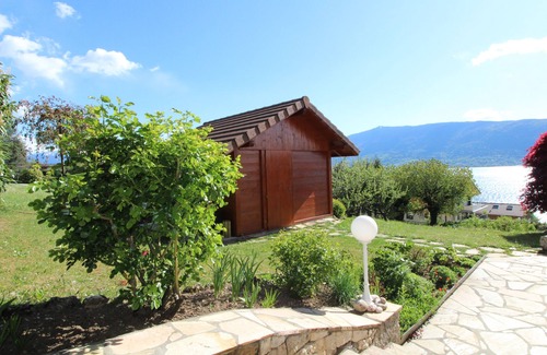 Veyrier-du-Lac House | Contemporary villa with 180 ° lake view