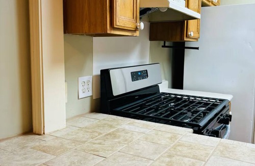 Lake Charles House | Contractor Special -All the basic necessities in this quaint home in mid city