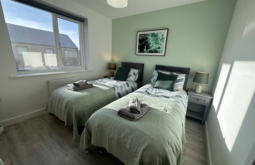 Bletchley House | Contractors | Relocators | Free Parking | MK