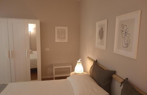 Angera Apartment | Contrada d'Amore