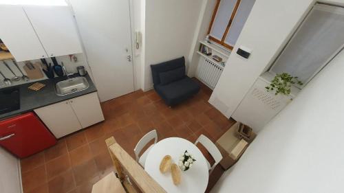 Angera Apartment | Contrada d'Amore