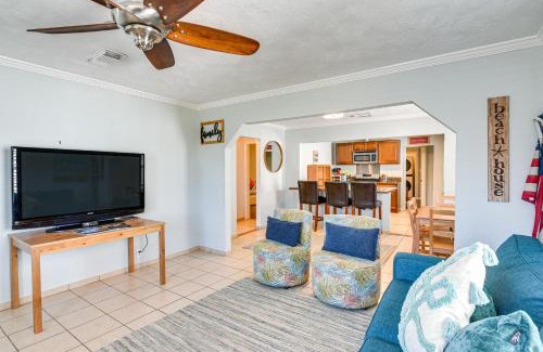 Galveston House | Convenient Galveston Home Less Than 1 Mi to Beach!