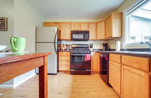 Kenai Apartment | Convenient Kenai Apt - 3 Mi to Beach & Fishing