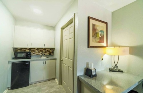 Killeen Hotel | Convenient Location Near Dining, Shopping & Entertainment for Your Killeen Stay