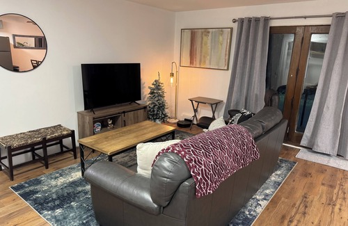 North Pole Apartment | Convenient to ALL things “North Pole”