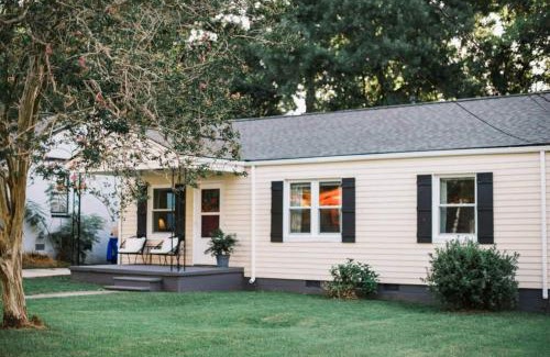 North Charleston House | Convenient To Park Circle And Downtown Charleston