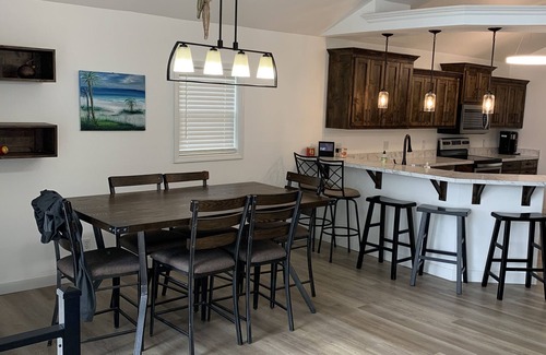 Sunrise Beach House | CONVENIENTLY LOCATED, recently remodeled private lake home in Sunrise Beach!