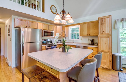 Madison House | Conway Home w/Game Room: 5 Private Beaches