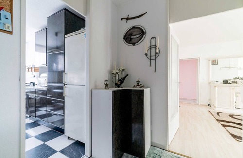 Linden-Mitte Apartment | CONZEPTplus - 4 room apartment | ID 6696 | WiFi