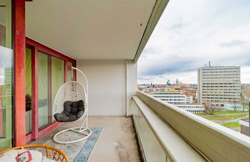 Linden-Mitte Apartment | CONZEPTplus - 4 room apartment | ID 6696 | WiFi