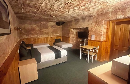 Coober Pedy Hotel | Coober Pedy Experience Motel