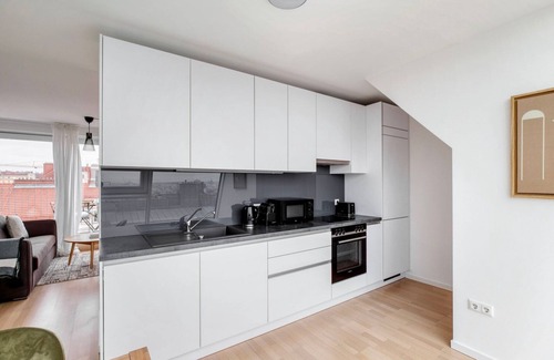 Margareten Apartment | Cool Maisonette 2BR apartment with Elevator by Blueground