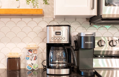 La Paz At Desert Springs House | Cool off in the pool! Minutes to golf and Kierland. Sleeps 12