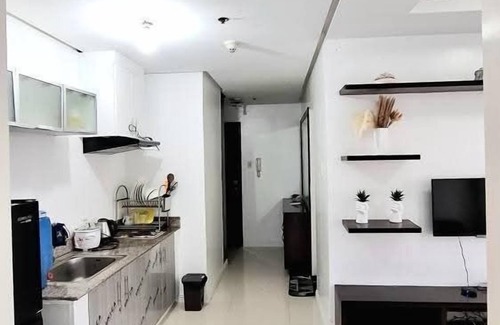 Ermita Night District Apartment | Cool suites