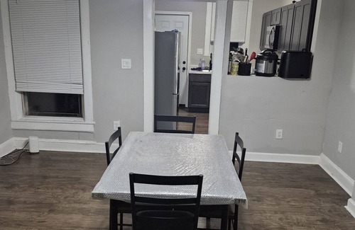 Downtown Baltimore House | Cool townhome with AC in vibrant Baltimore