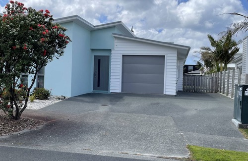 Omaha House | Cool Waters is perfect for family holidays!