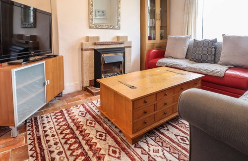 Neyland Cottage | COOPER COTTAGE, pet friendly, country holiday cottage in Neyland