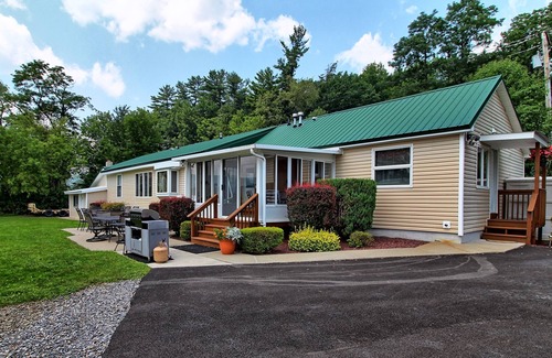 Milford House | Cooperstown Baseball Rentals - Goose Bay