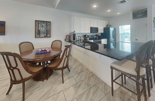 Rockport Condo | Copano Delight | Pool & Pier Access!
