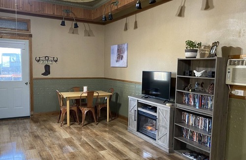 Riverton Cabin | Copper Cowboy Cabin centrally located in the wind river range