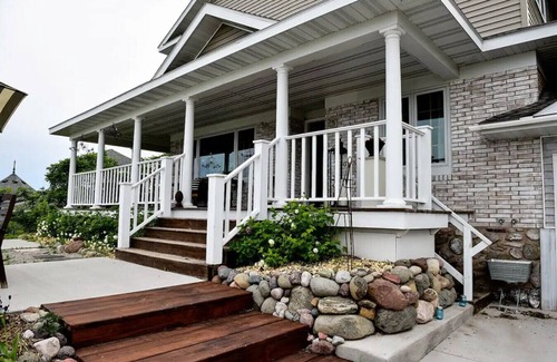 Bayfield Apartment | Copper Crown Retreat with Lake Superior Views