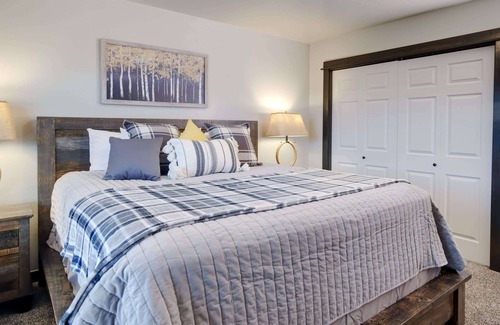Butte House | Copper King Extended Stay Collection - Double Bed Room