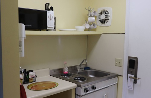 West Brookfield Hotel | Copper Lantern Motor Lodge