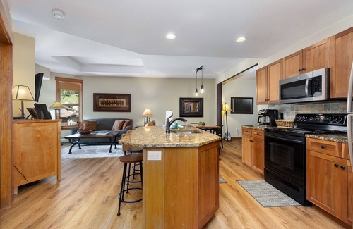 Copper Mountain Condo | Copper One, Steps to 2 lifts, RENOVATED, Best location, Center Village