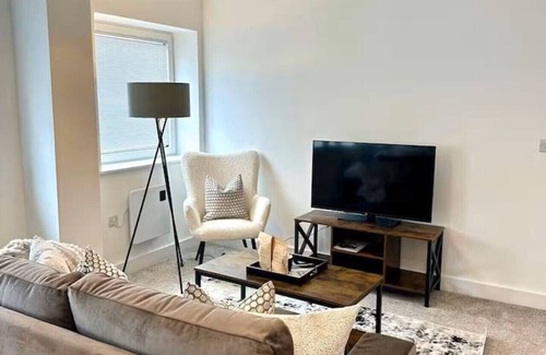 Waterloo Apartment | Copper Suite | 2Bed | Elegant | FREE PARKING